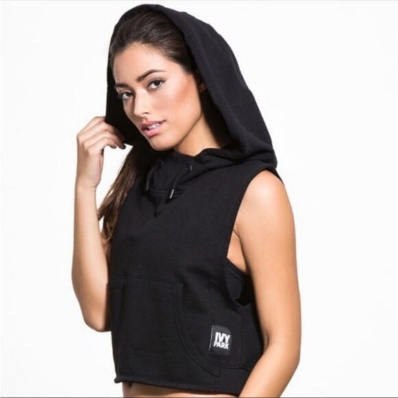 Ivy Park Black Cropped Sleeveless Hoodie with Logo Patch Size XS - Picture 1 of 8